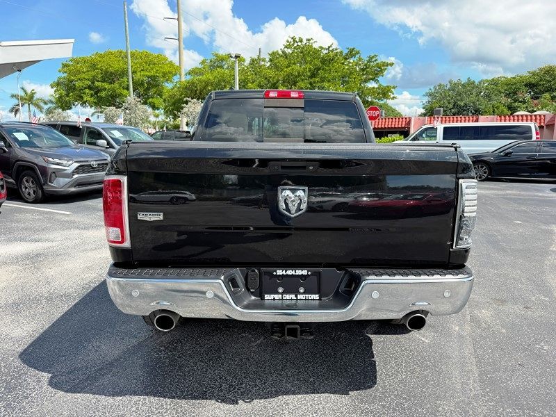2018 Ram 1500 Laramie photo 3