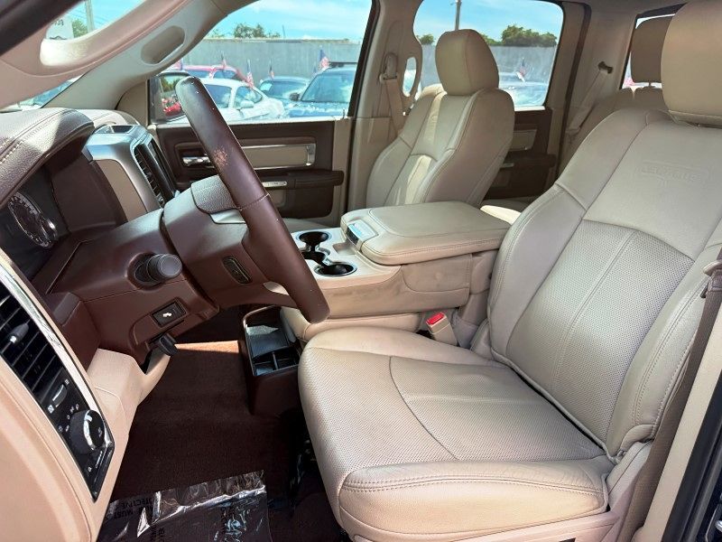 2018 Ram 1500 Laramie photo 10