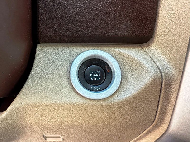 2018 Ram 1500 Laramie photo 23
