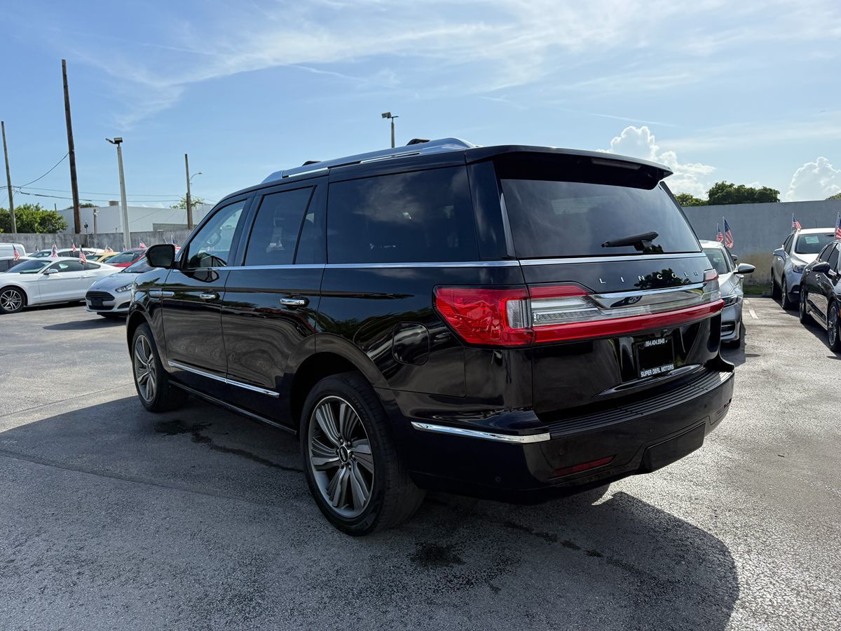 2018 Lincoln Navigator Select photo 7
