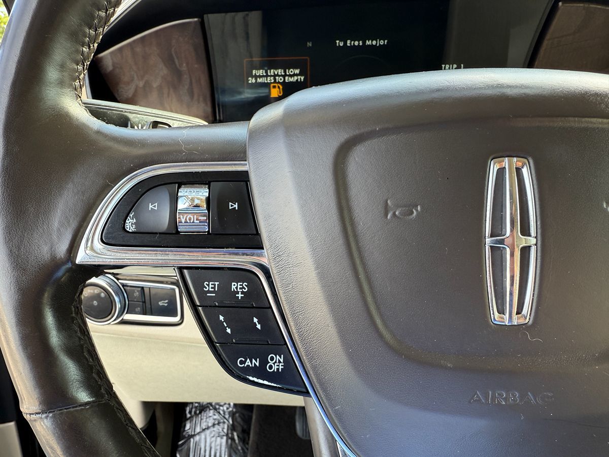 2018 Lincoln Navigator Select photo 26