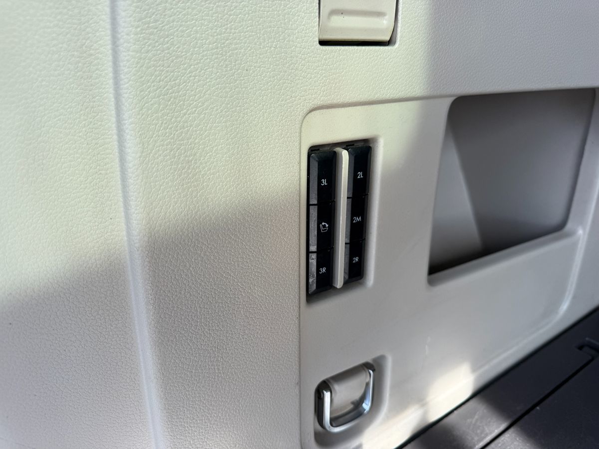 2018 Lincoln Navigator Select photo 33