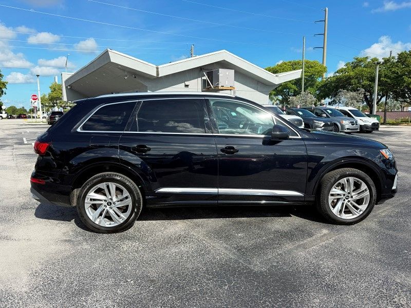 2021 Audi Q7 Premium Plus photo 3