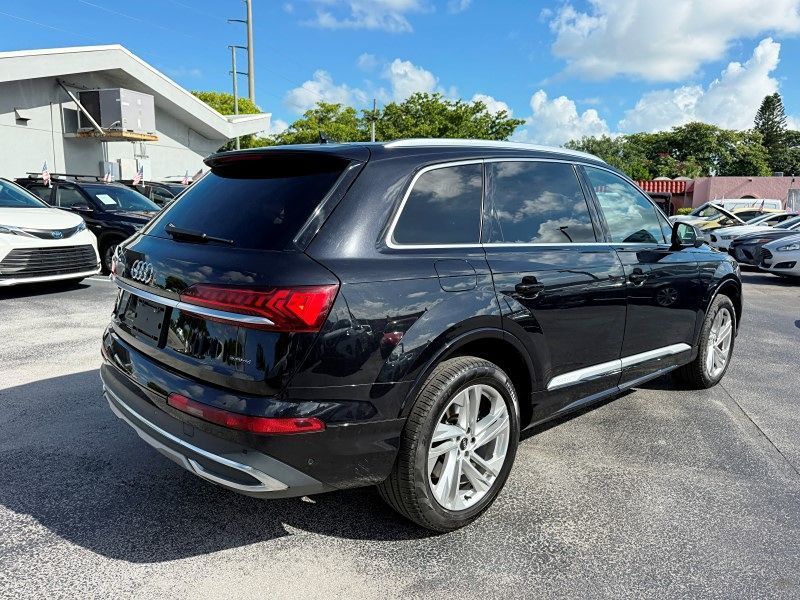 2021 Audi Q7 Premium Plus photo 4