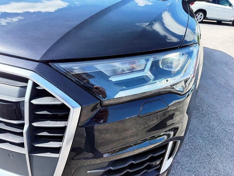 2021 Audi Q7 Premium Plus photo 10