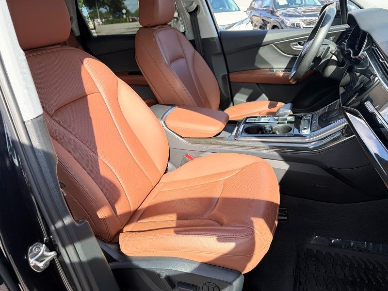 2021 Audi Q7 Premium Plus photo 16