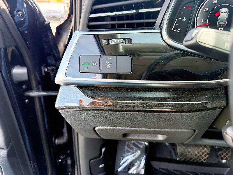 2021 Audi Q7 Premium Plus photo 29