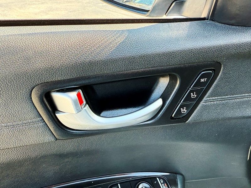 2019 Kia Optima SX Limited photo 36