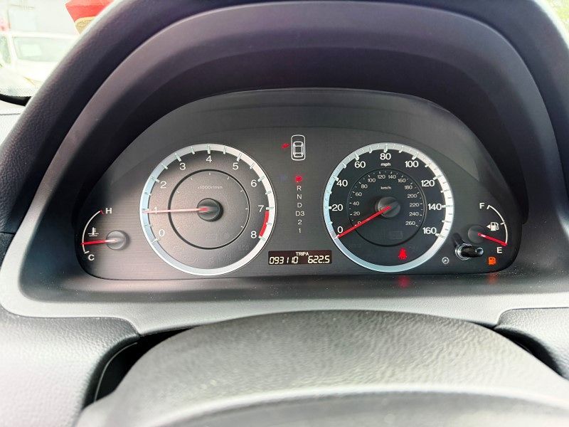 2012 Honda Accord EX-L photo 15