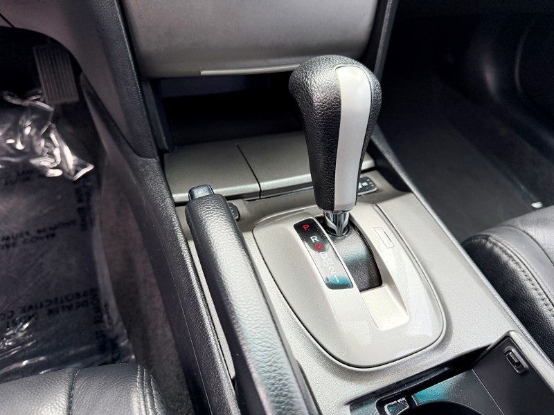 2012 Honda Accord EX-L photo 19