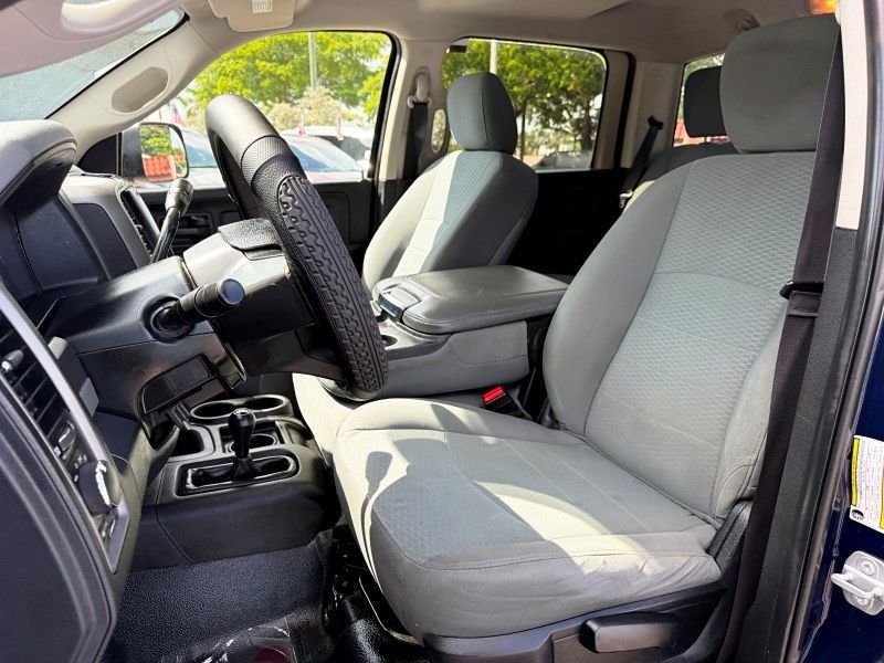2018 Ram 2500 Tradesman photo 13