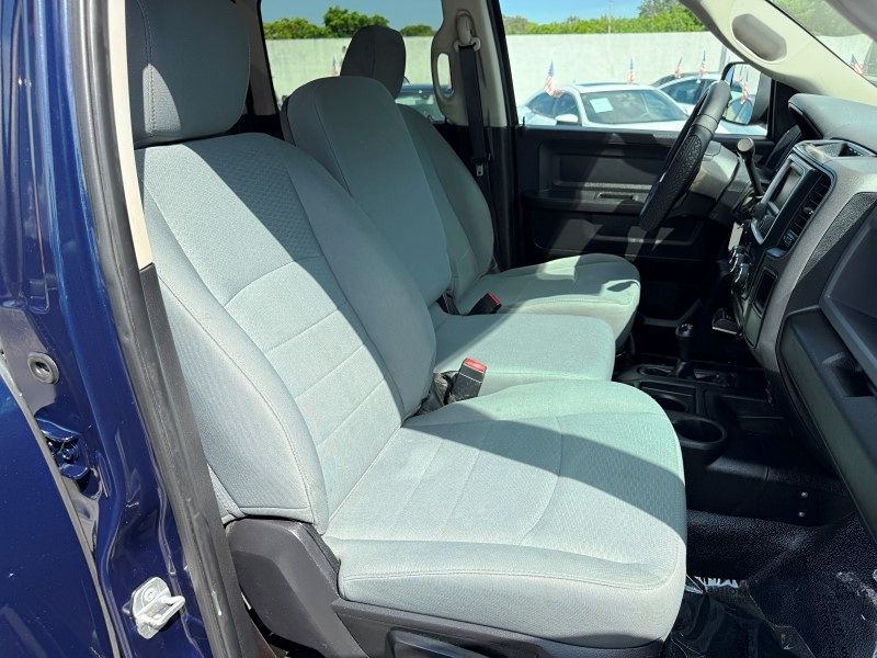 2018 Ram 2500 Tradesman photo 17