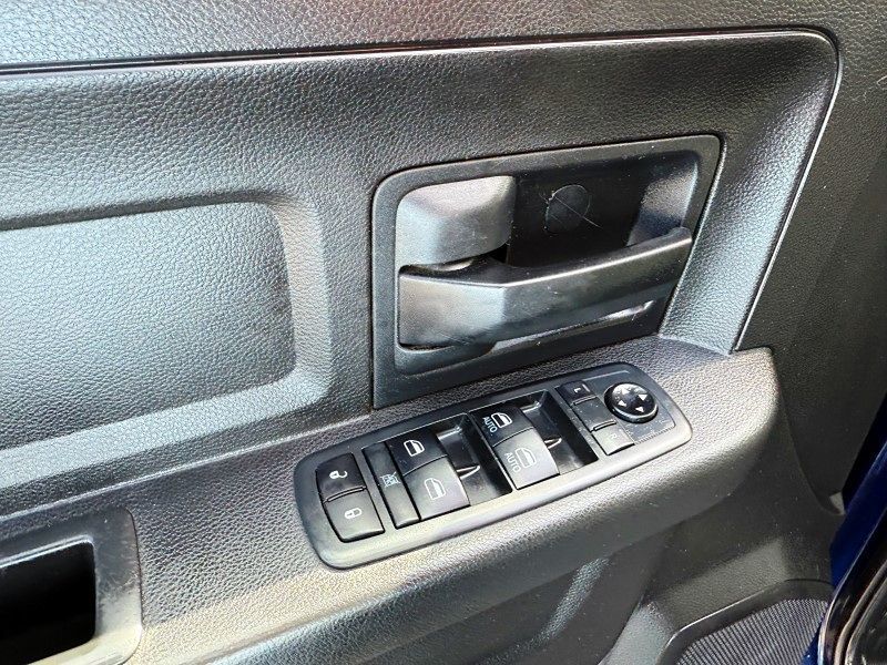 2018 Ram 2500 Tradesman photo 31