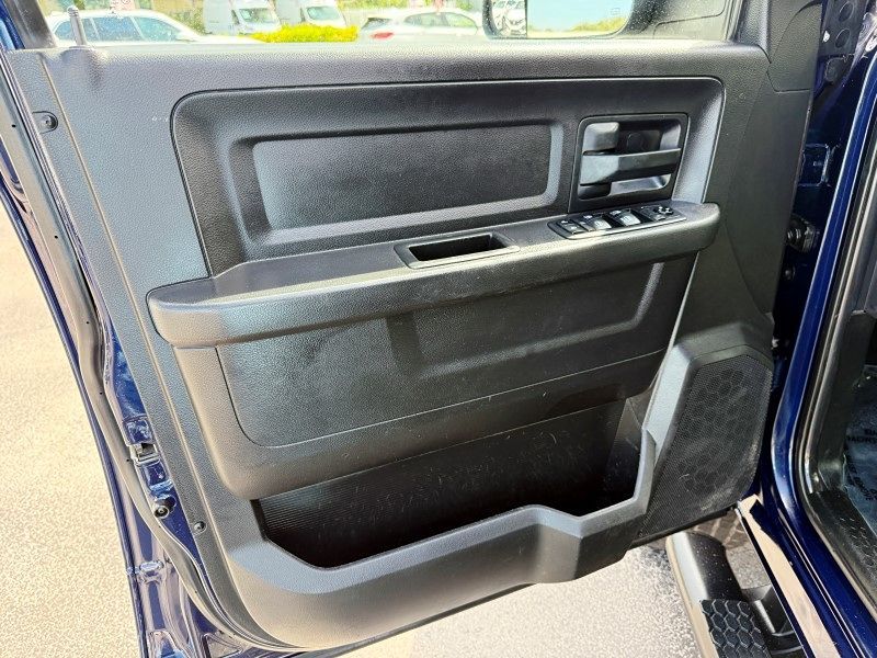 2018 Ram 2500 Tradesman photo 32