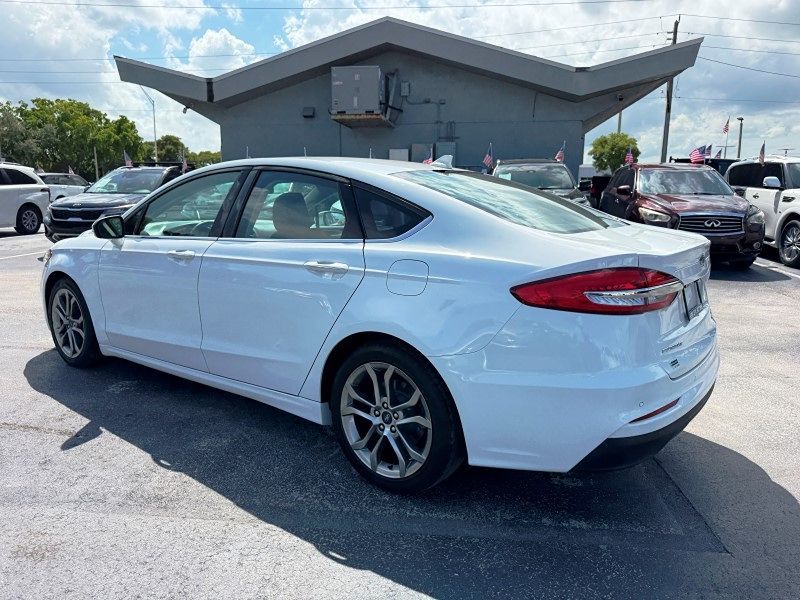 2020 Ford Fusion SEL photo 7