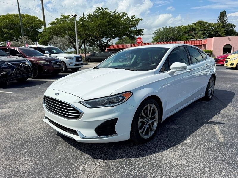2020 Ford Fusion SEL photo 9