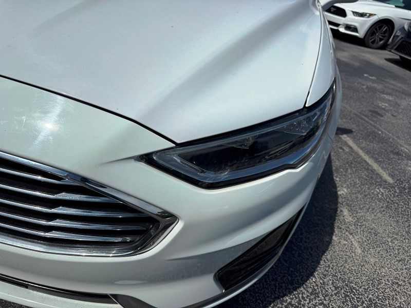 2020 Ford Fusion SEL photo 11