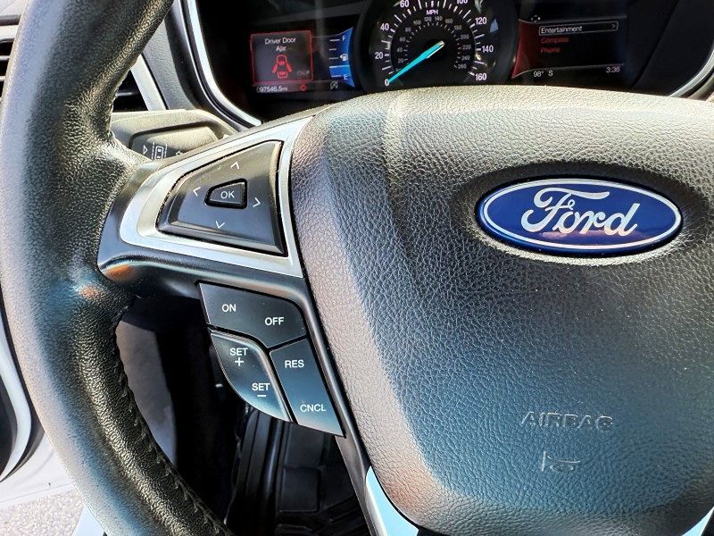 2020 Ford Fusion SEL photo 28
