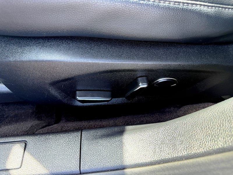 2020 Ford Fusion SEL photo 34