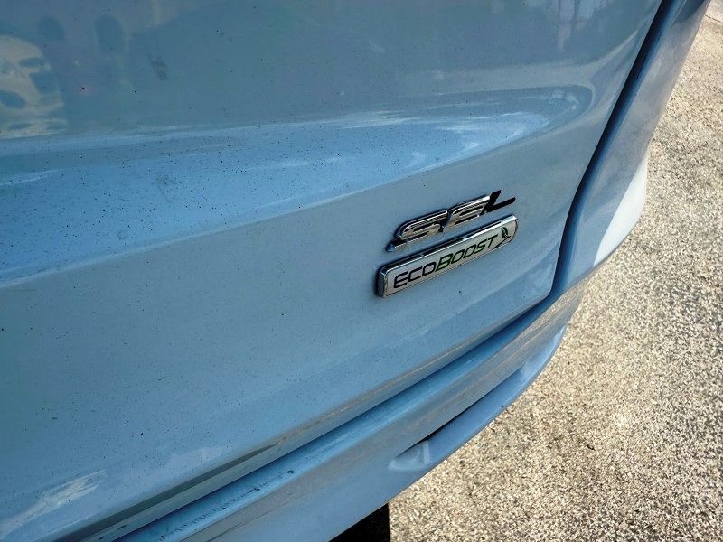 2020 Ford Fusion SEL photo 36