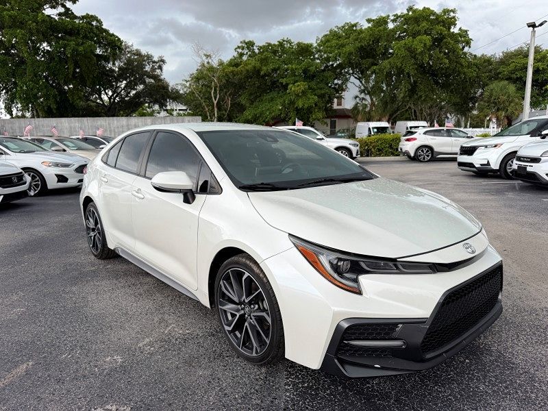 2021 Toyota Corolla SE photo 3