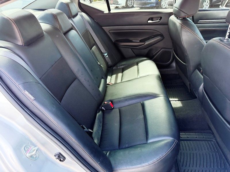 2021 Nissan Altima 2.5 SR photo 15
