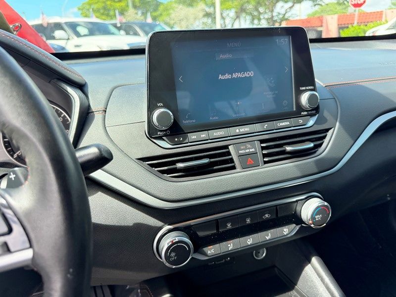 2021 Nissan Altima 2.5 SR photo 21