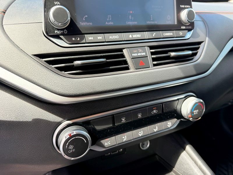 2021 Nissan Altima 2.5 SR photo 24