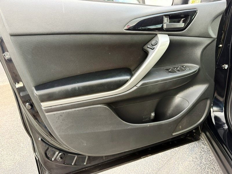 2022 Mitsubishi Eclipse Cross ES - Photo 29