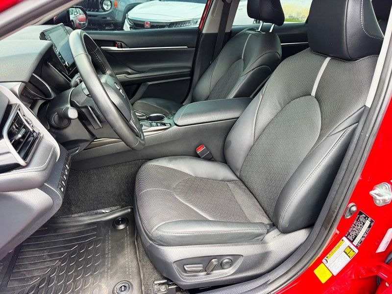 2024 Toyota Camry XSE - Photo 13