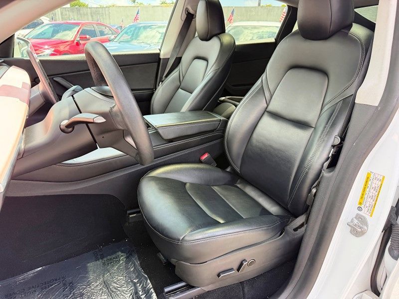 2021 Tesla Model Y Long Range - Photo 13