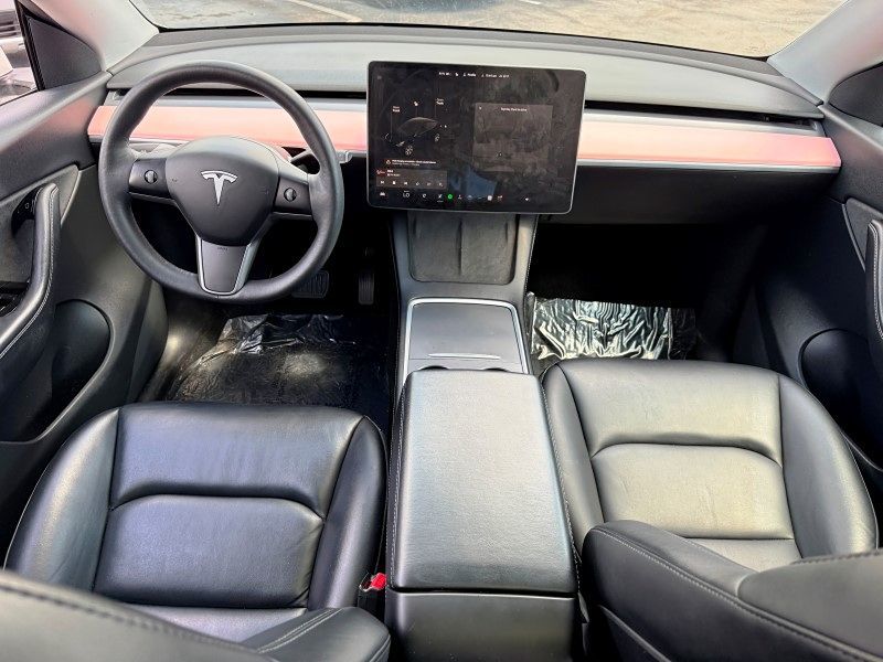 2021 Tesla Model Y Long Range - Photo 18