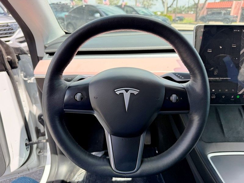 2021 Tesla Model Y Long Range - Photo 19