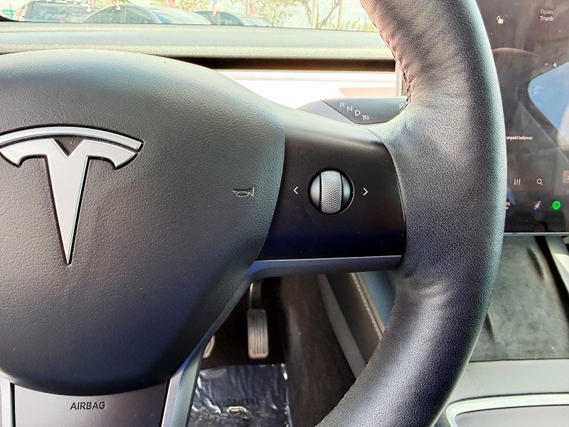 2021 Tesla Model Y Long Range - Photo 21