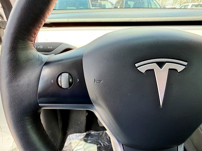 2021 Tesla Model Y Long Range - Photo 33