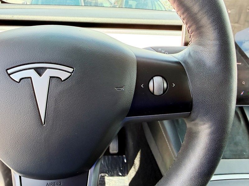 2021 Tesla Model Y Long Range - Photo 34