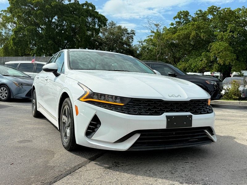 2023 Kia K5 - $10,988