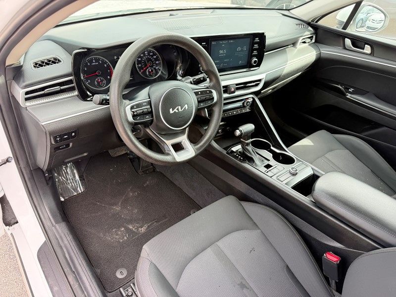2023 Kia K5 - $10,988