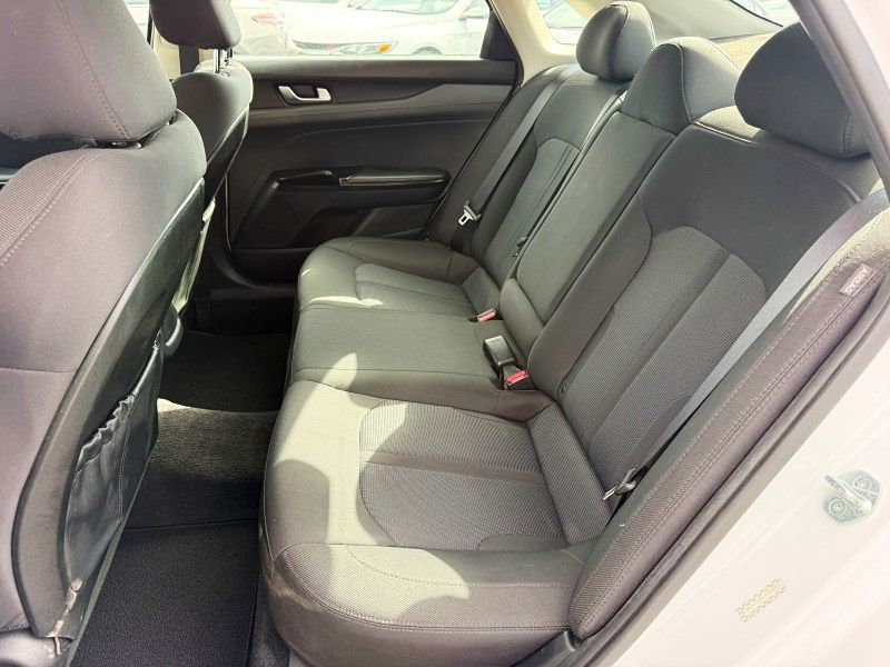 2023 Kia K5 - $10,988