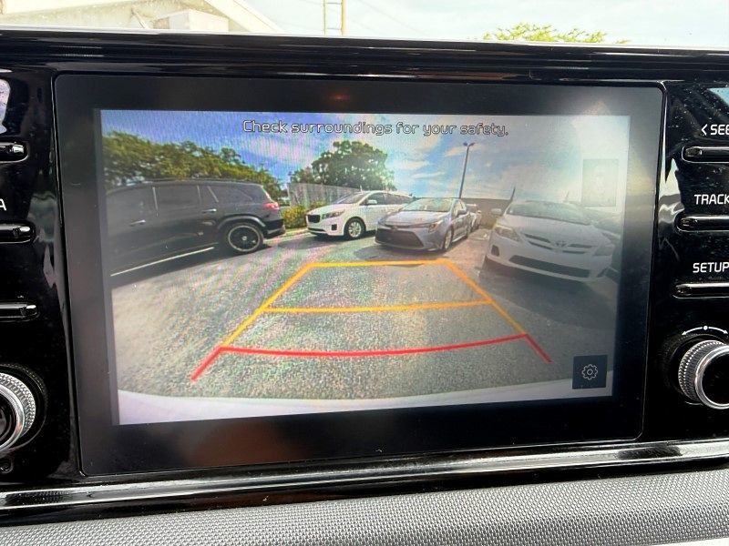 2023 Kia K5 - $10,988