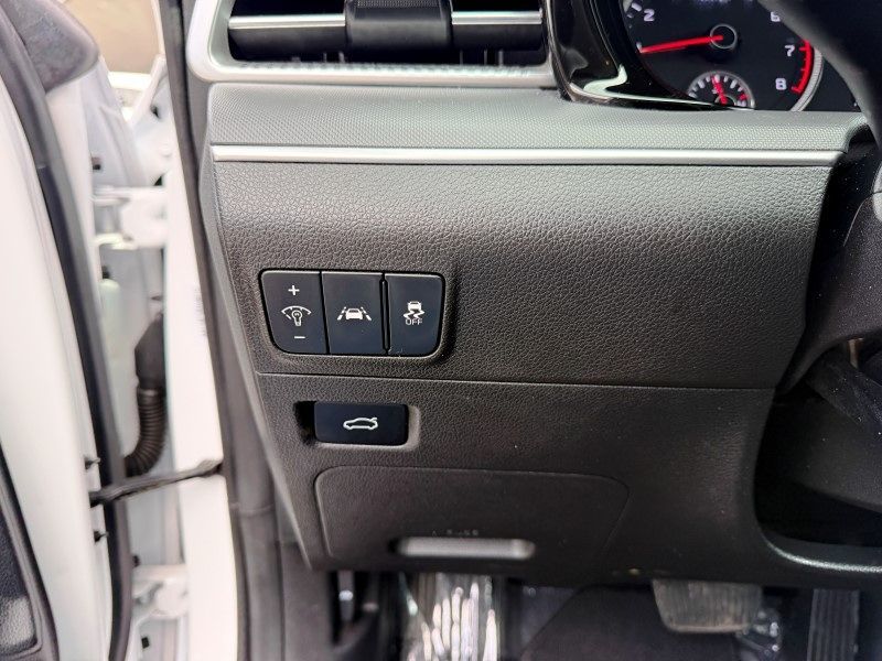 2023 Kia K5 - $10,988
