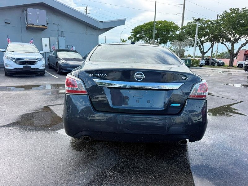 2014 Nissan Altima - $4,788