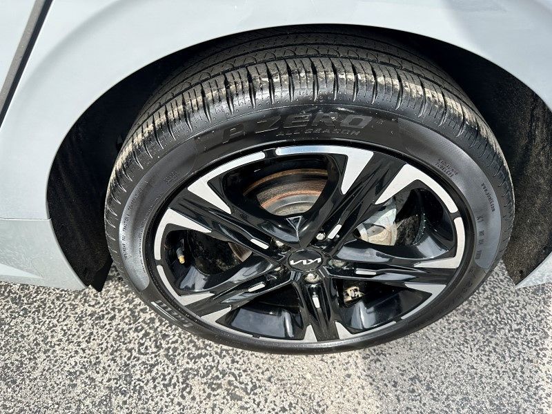 2023 Kia K5 - $19,988