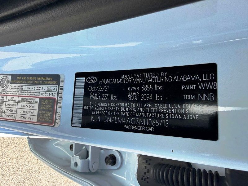 2022 Hyundai Elantra - $14,894