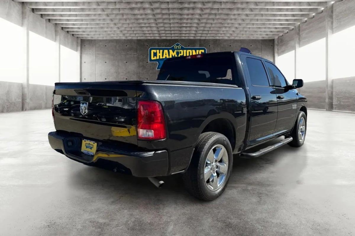 2018 RAM Ram 1500 Pickup Express - Photo 3