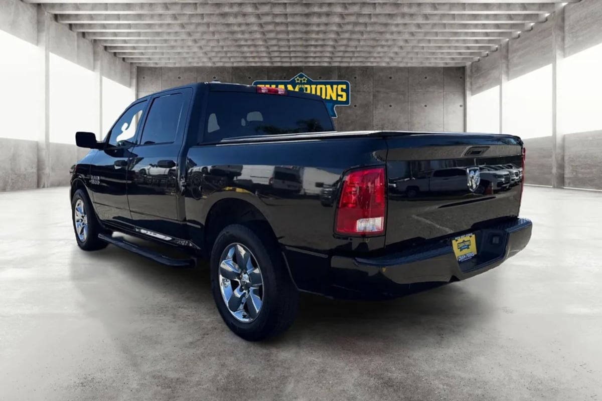 2018 RAM Ram 1500 Pickup Express - Photo 5