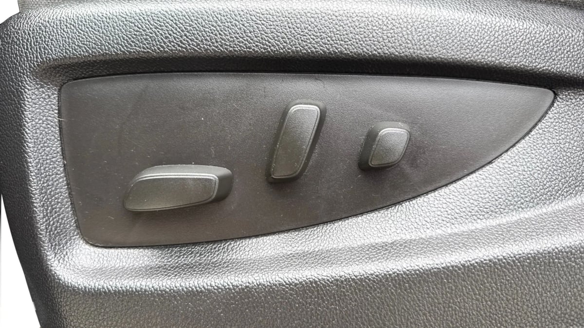 2015 Chevrolet Silverado 1500 LT - Photo 19
