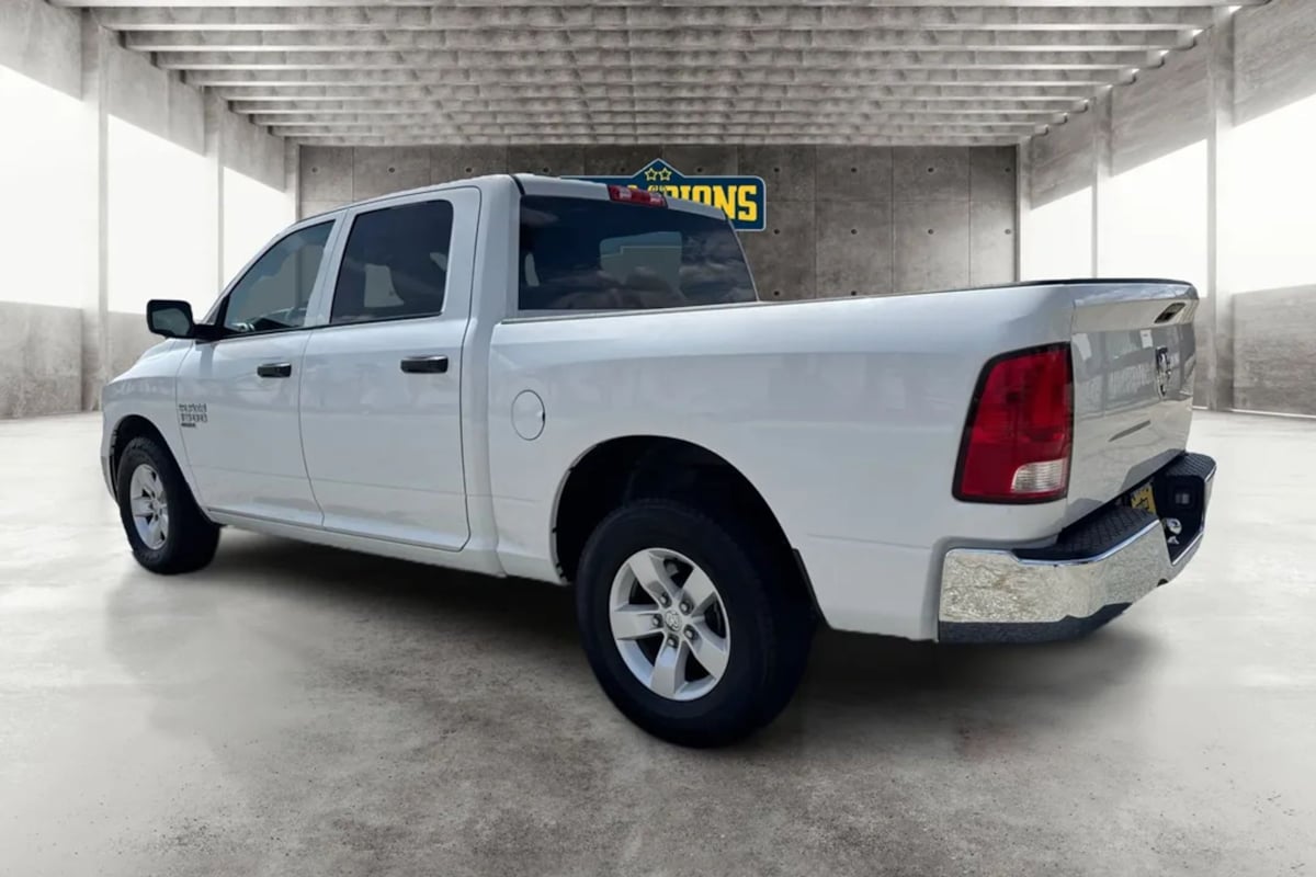 2022 RAM Ram 1500 Classic SLT - Photo 5