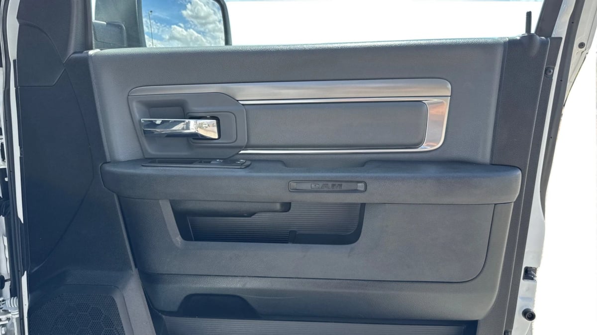 2022 RAM Ram 1500 Classic SLT - Photo 23