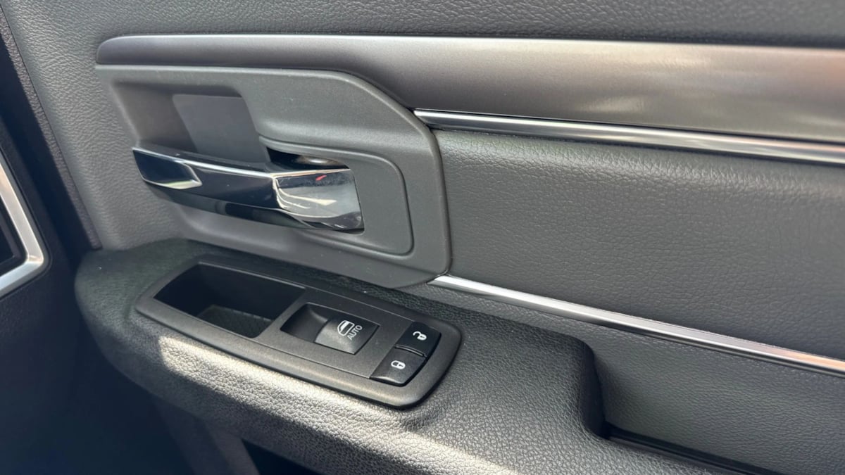 2022 RAM Ram 1500 Classic SLT - Photo 30